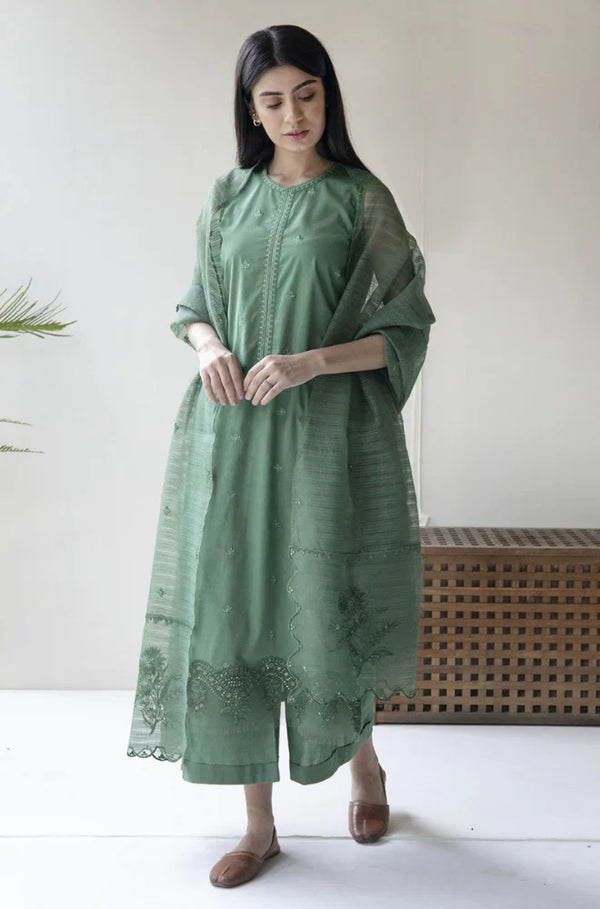 SUMMER 3PC Lawn Embroidered Shirt With Organza Embroidered Dupatta (Z902)