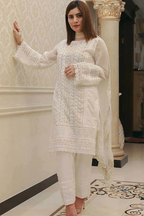 3PC Lawn Chiken Kari Embroidered Shirt with Orrganza Embroidered Dupatta and Lawn Trousers (Z900)